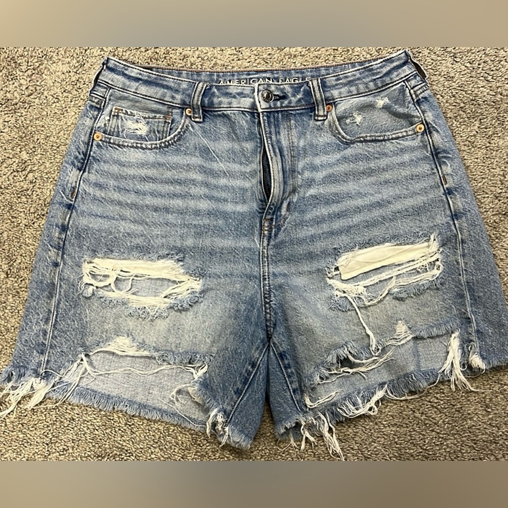 American Eagle shorts size 8